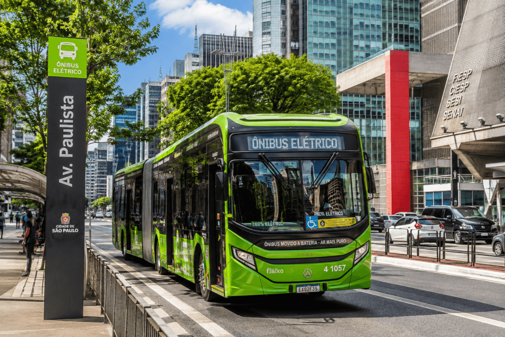 america latina 10 mil onibus eletricos